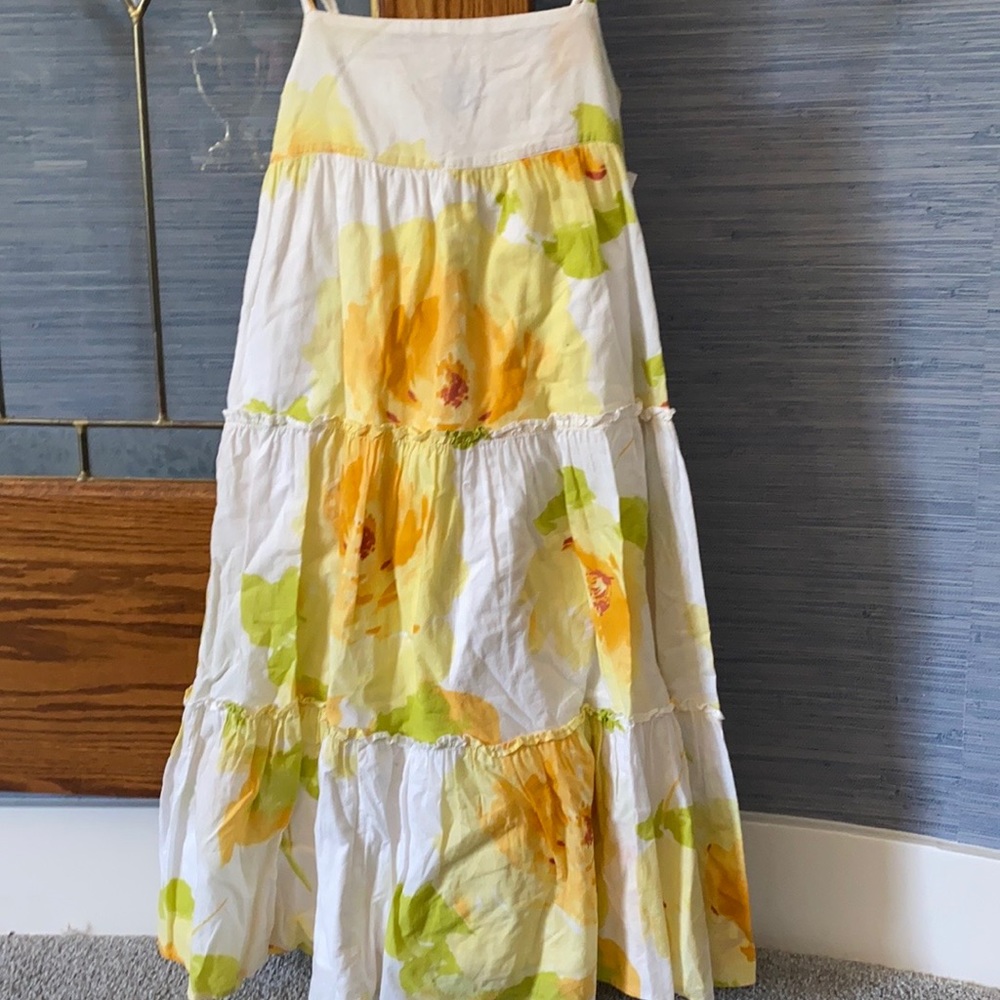 White flower dress from the gap